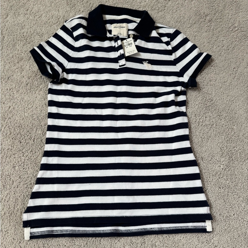 Abercrombie & Fitch Kids Polo in Navy and White Stripes (new w/ tag)